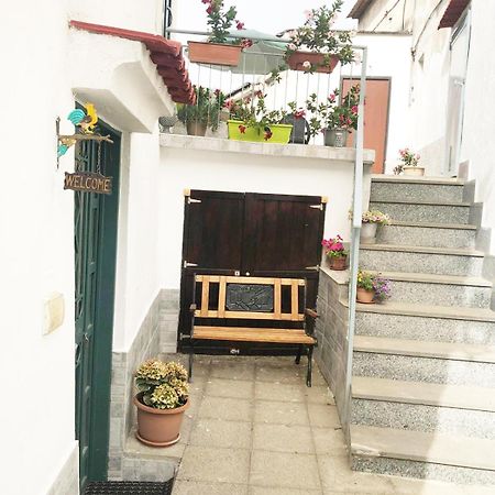 Amalfi Coast Casa Vacanze Marino Tramonti Bagian luar foto